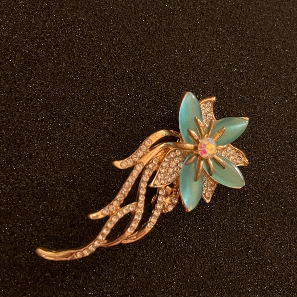 Brooch Pin - Picture 3 of 6